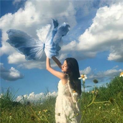 头部网红被曝深夜酒吧买醉，三天三夜化妆间画面流出